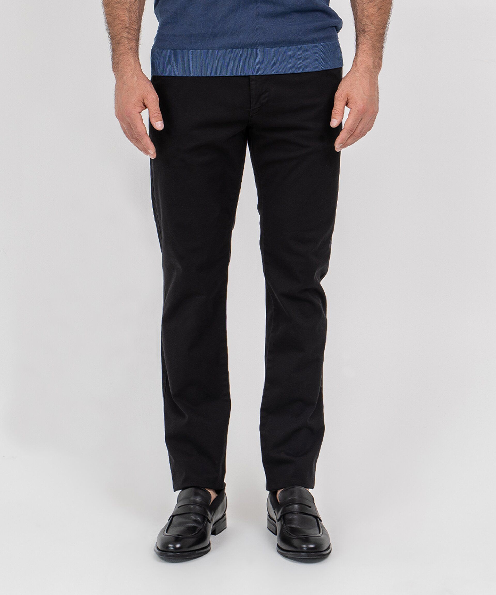 Черные слаксы