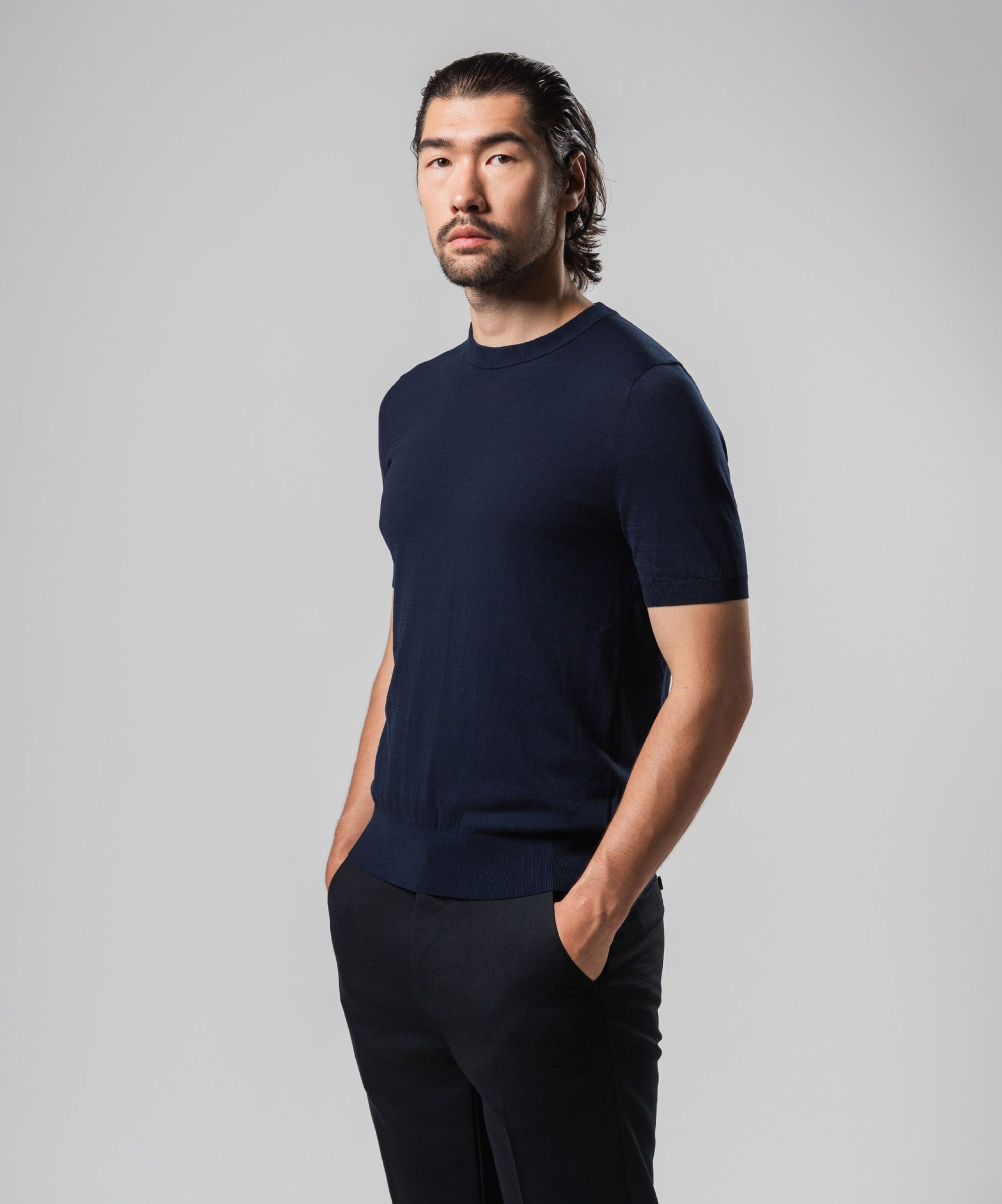 Футболка с круглым воротом