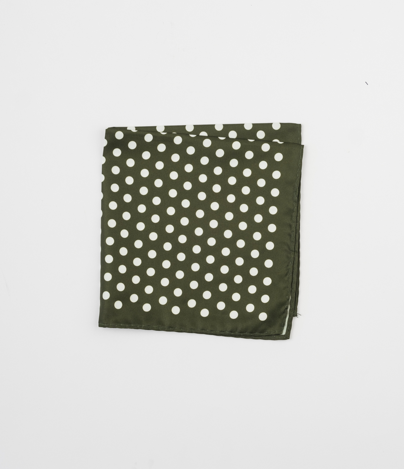 Зеленый платок в горох