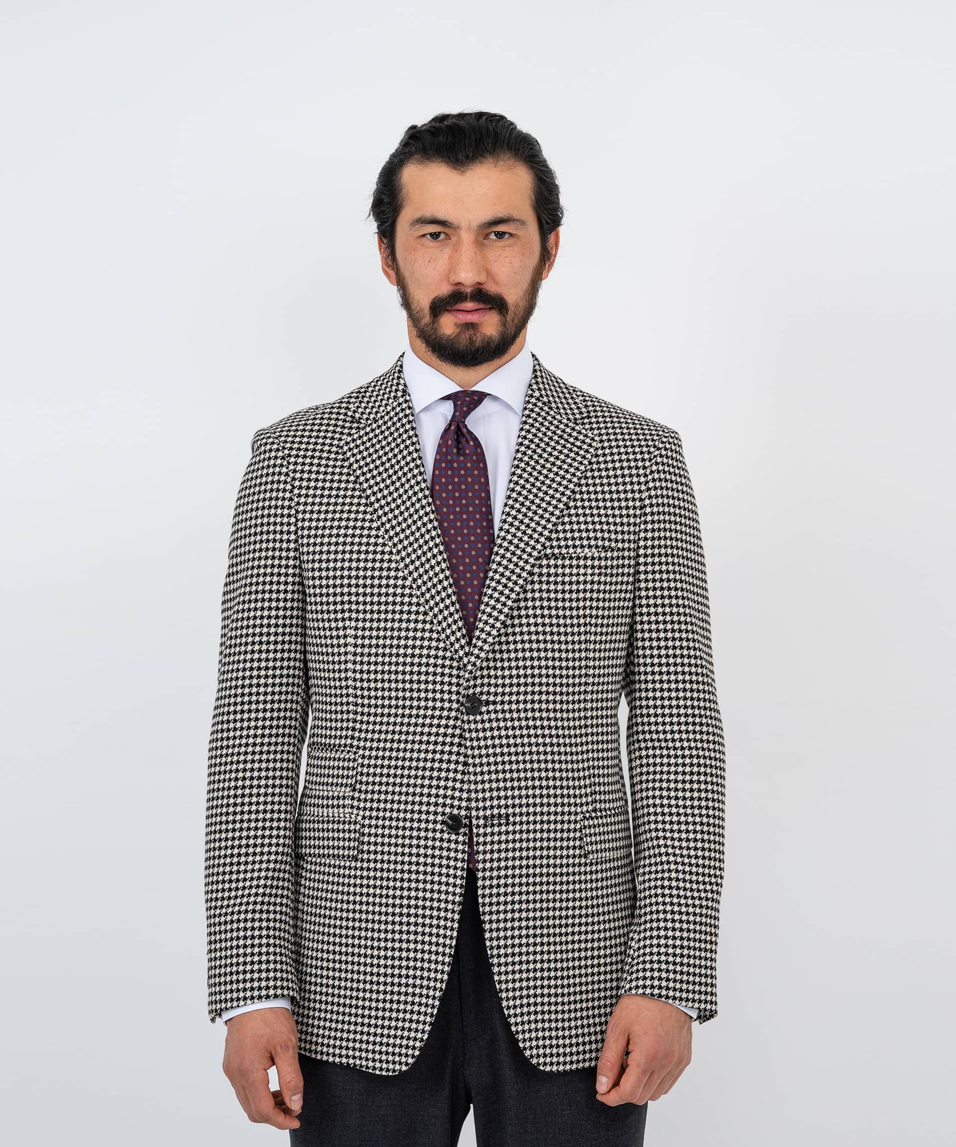 Ассиметричный костюм-компаньон