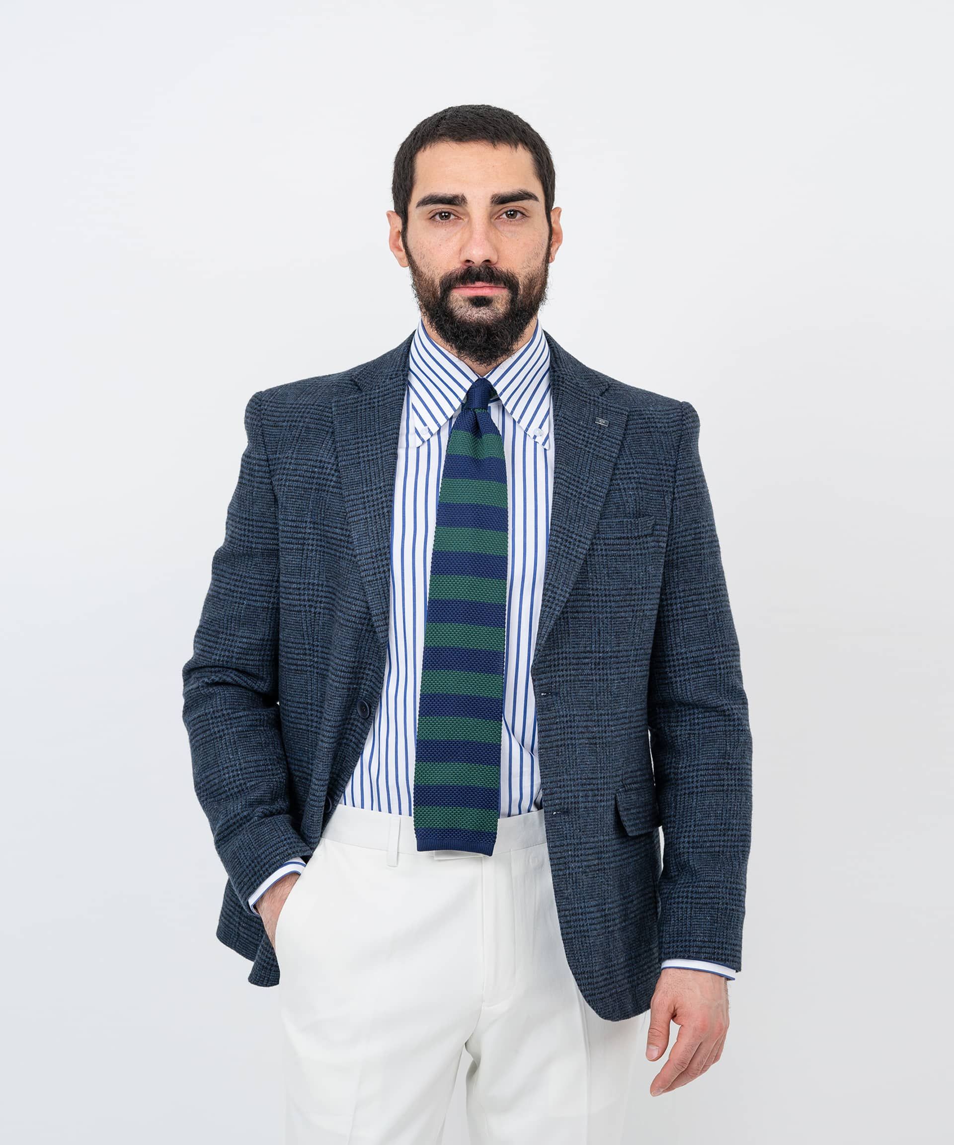 Синий пиджак в клетку