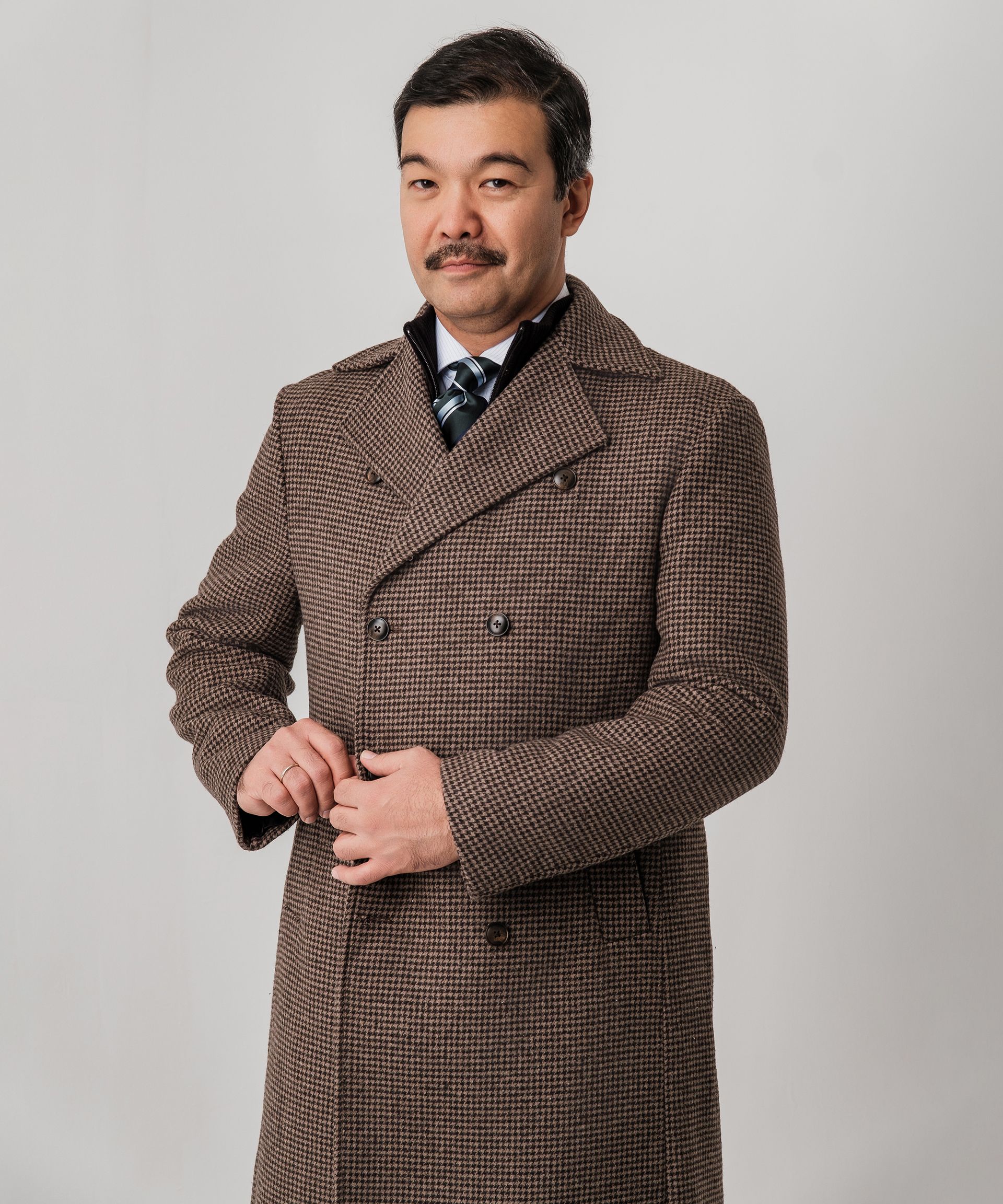 Пальто в бежевых оттенках