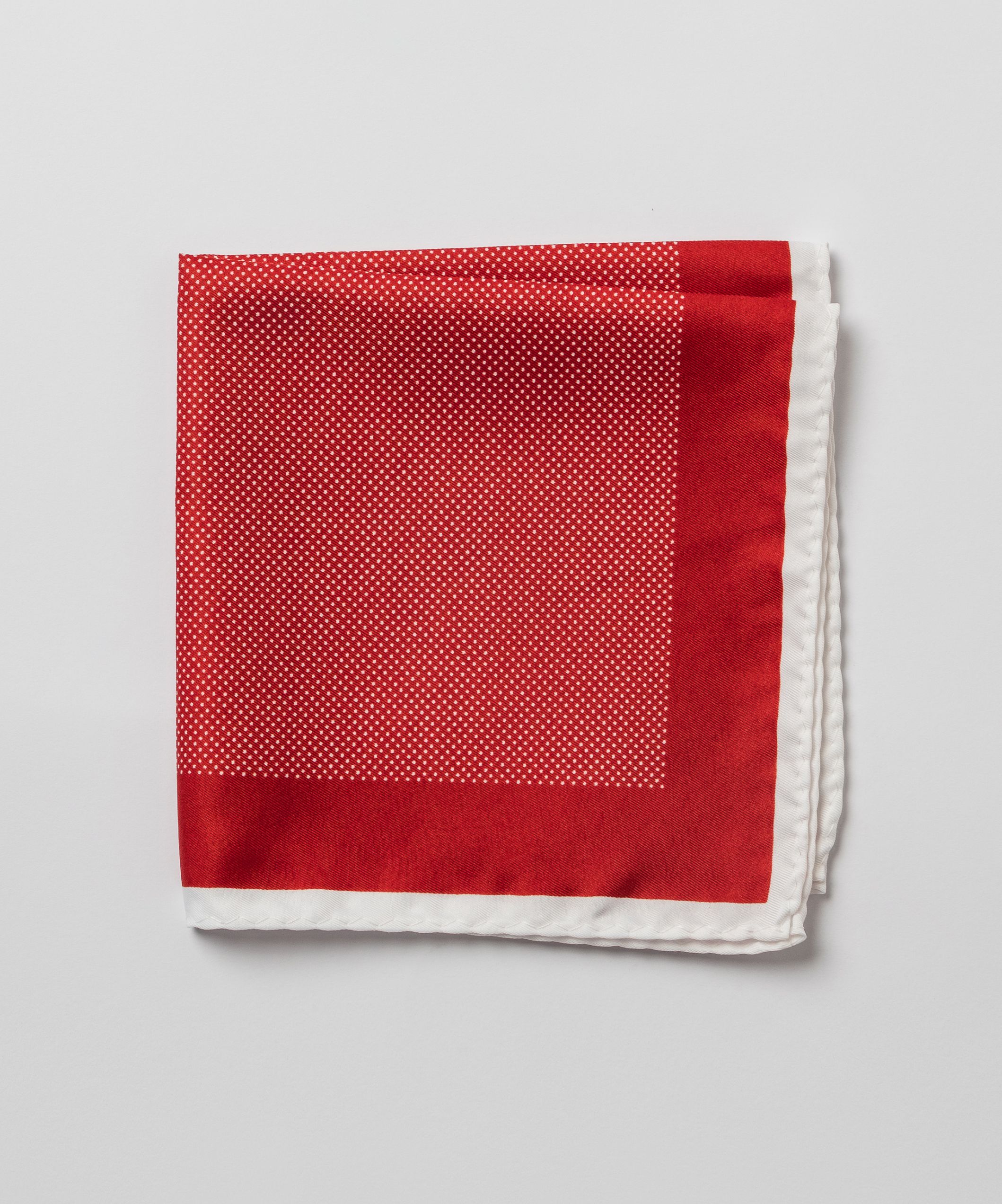 Красный платок-паше в мелкий горошек