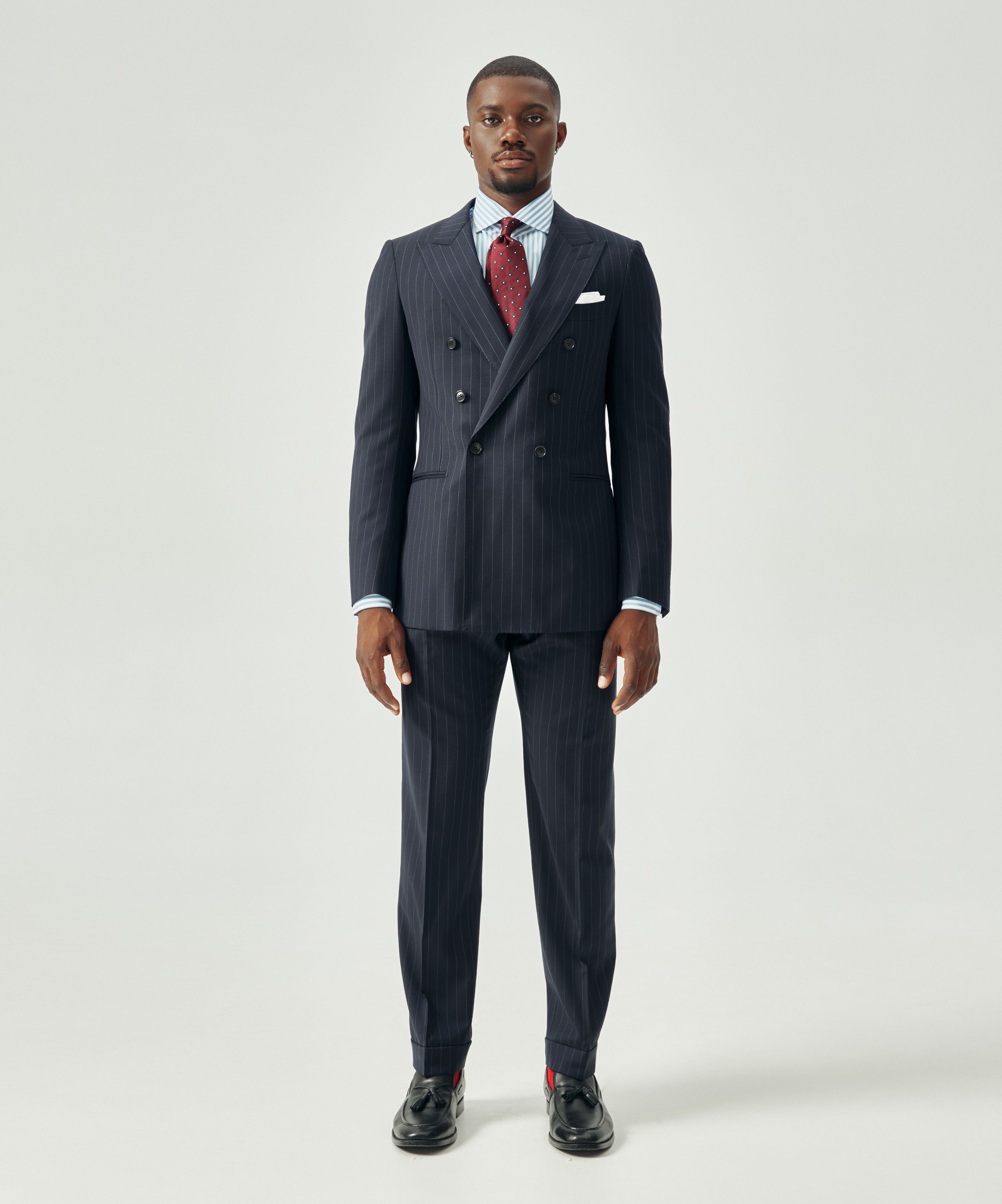 Двубортный костюм в полоску