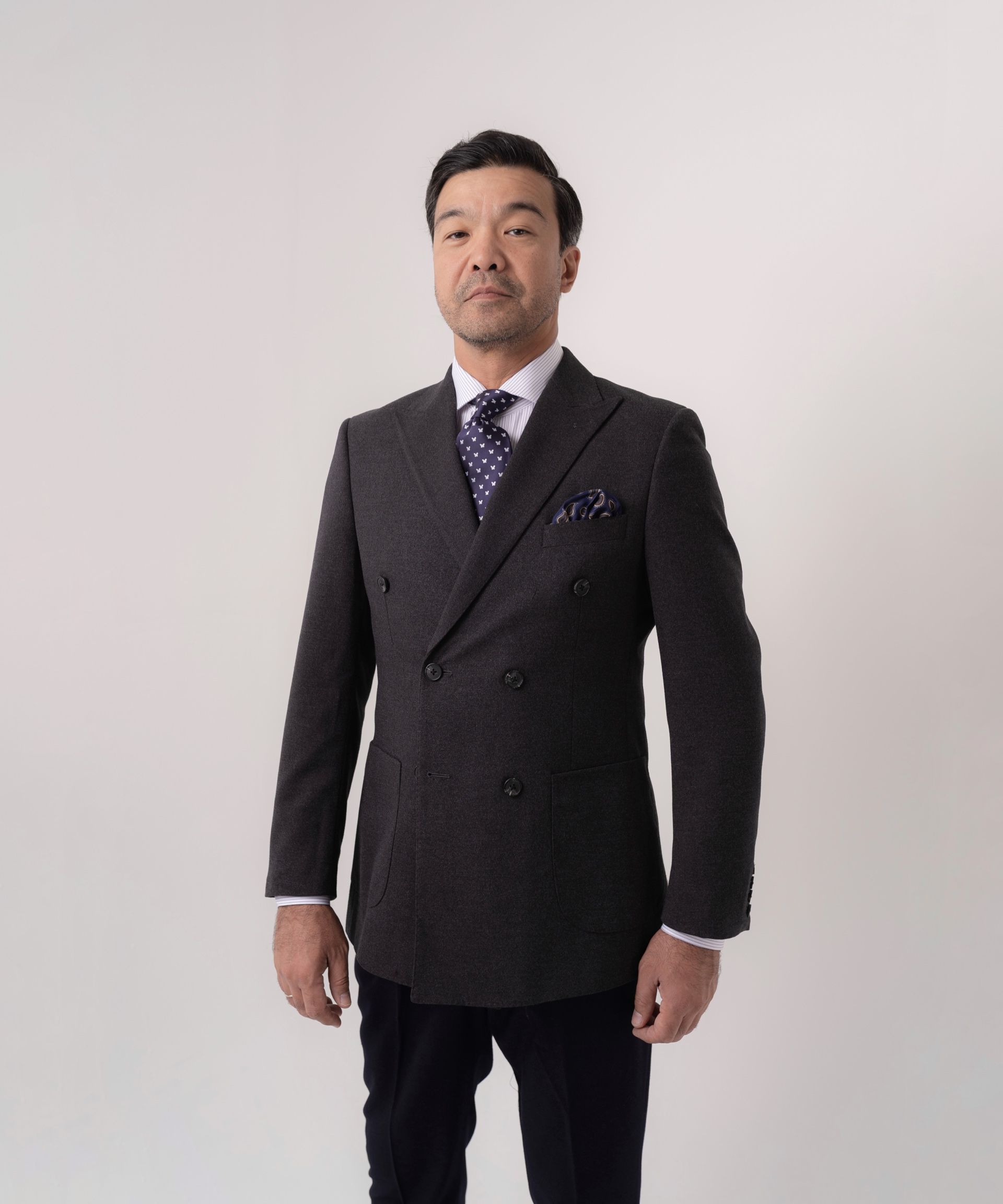 Двубортный костюм-компаньон