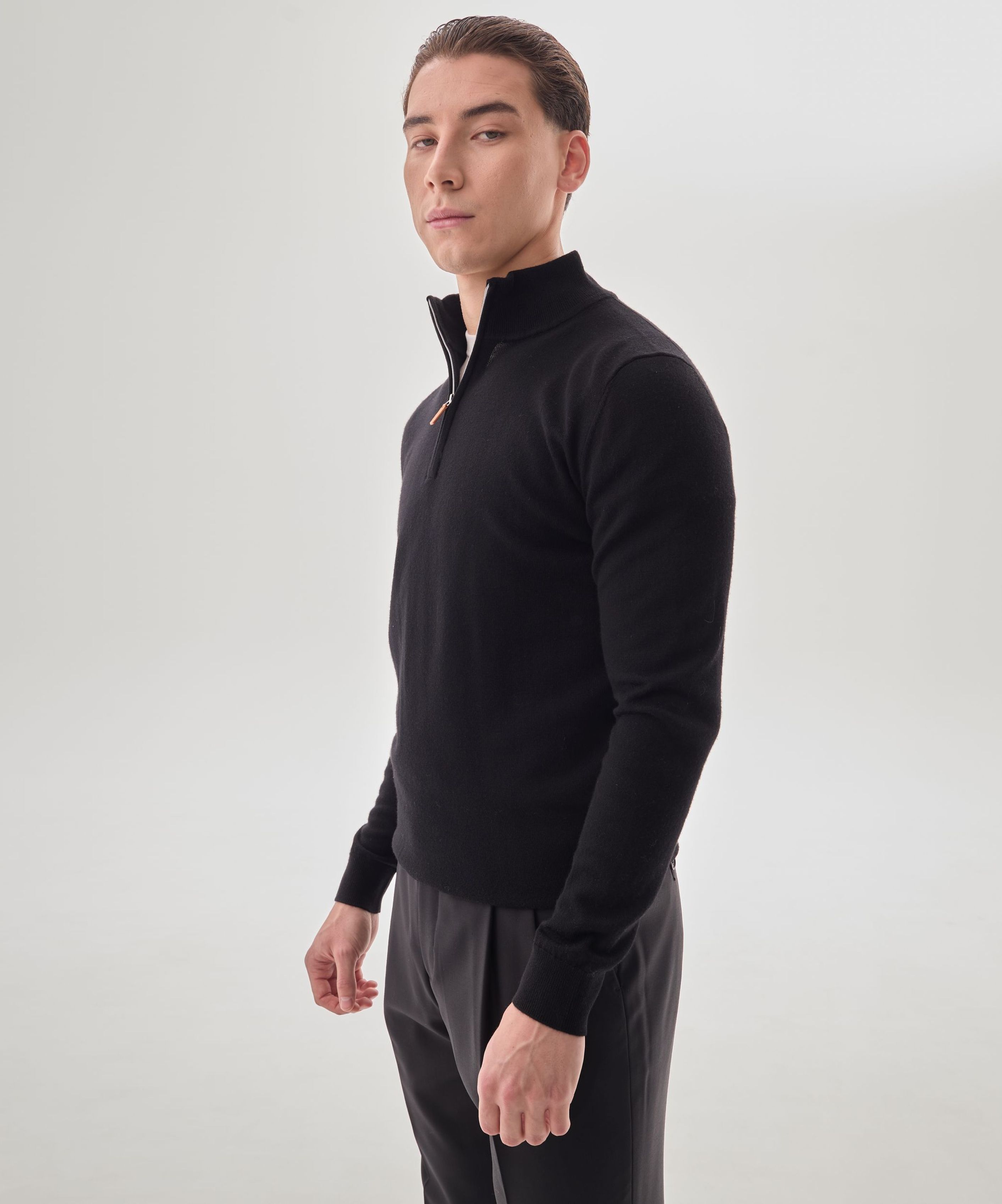 Кофта на замке