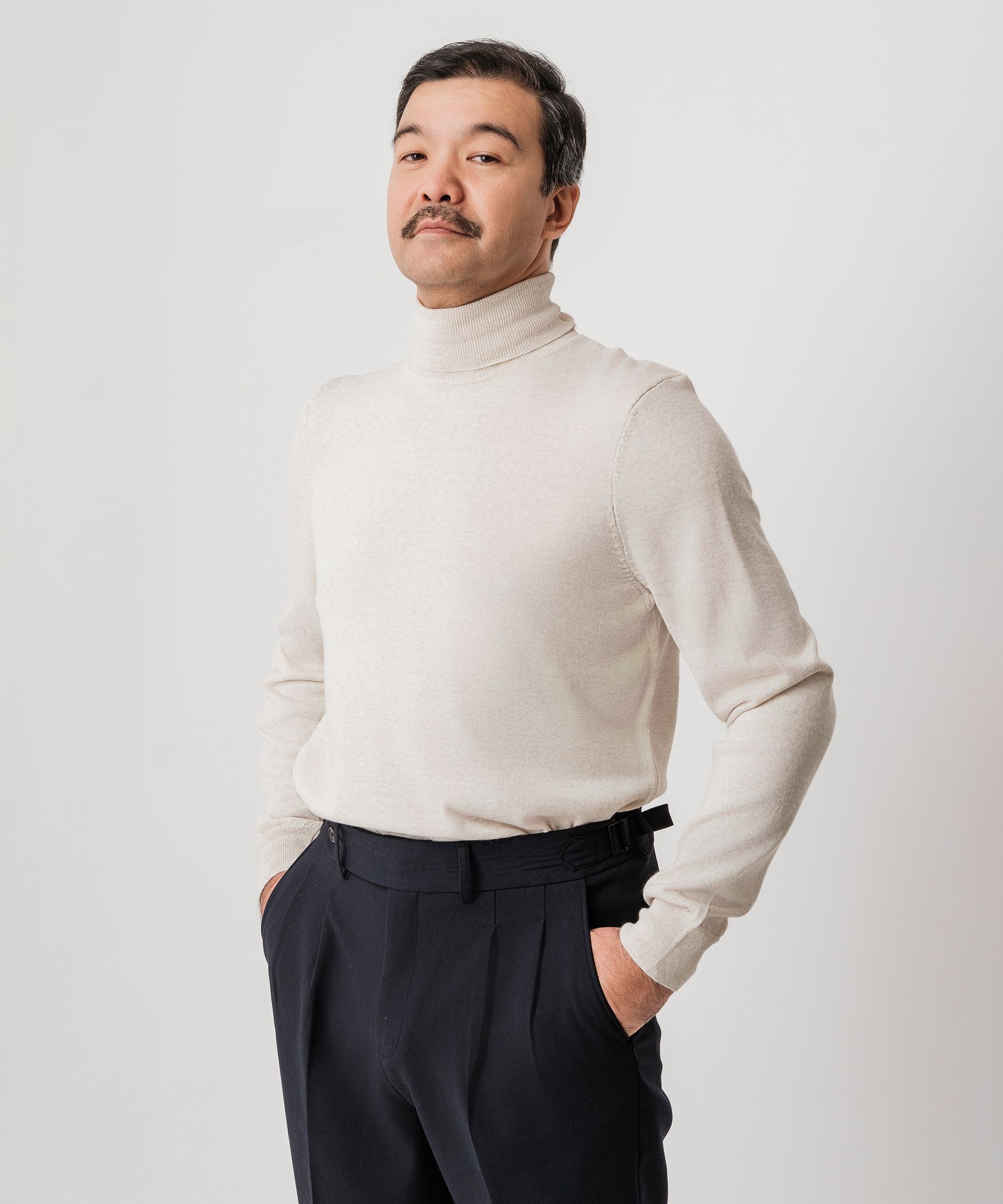 Бежевая водолазка