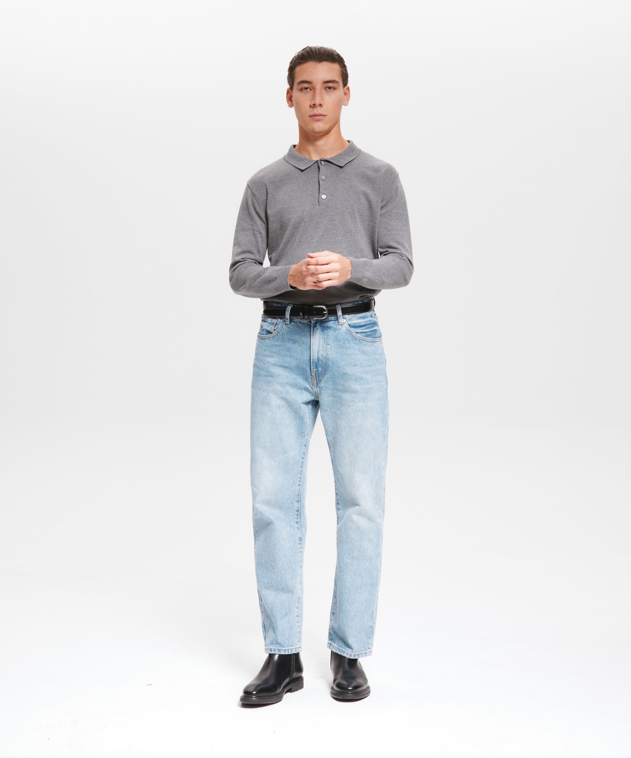 Серое поло с длинными рукавами