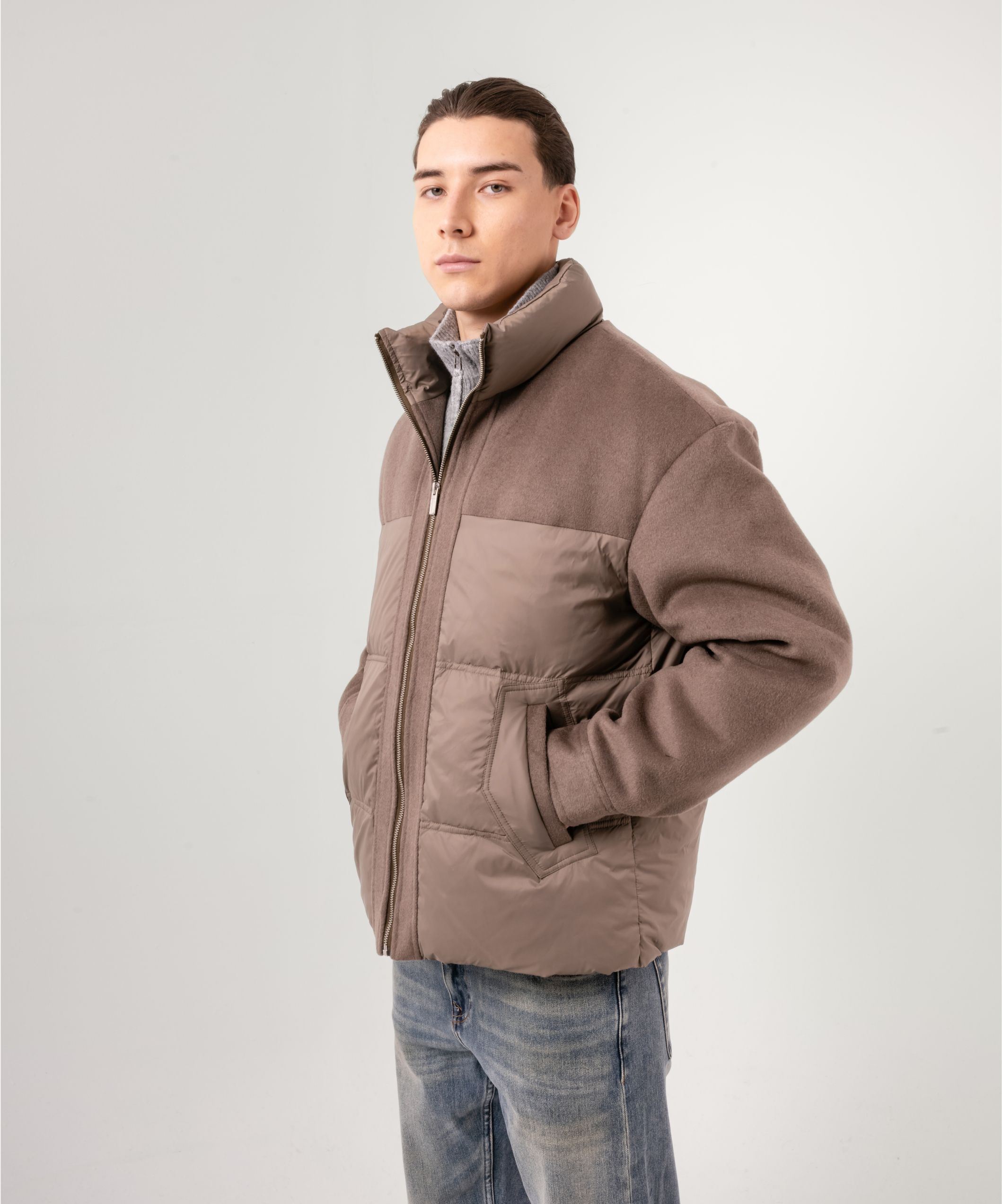 Короткая куртка из утиного пуха